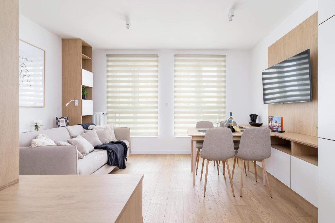City Studio With Ac Czarnowiejska By Renters Красков Екстериор снимка