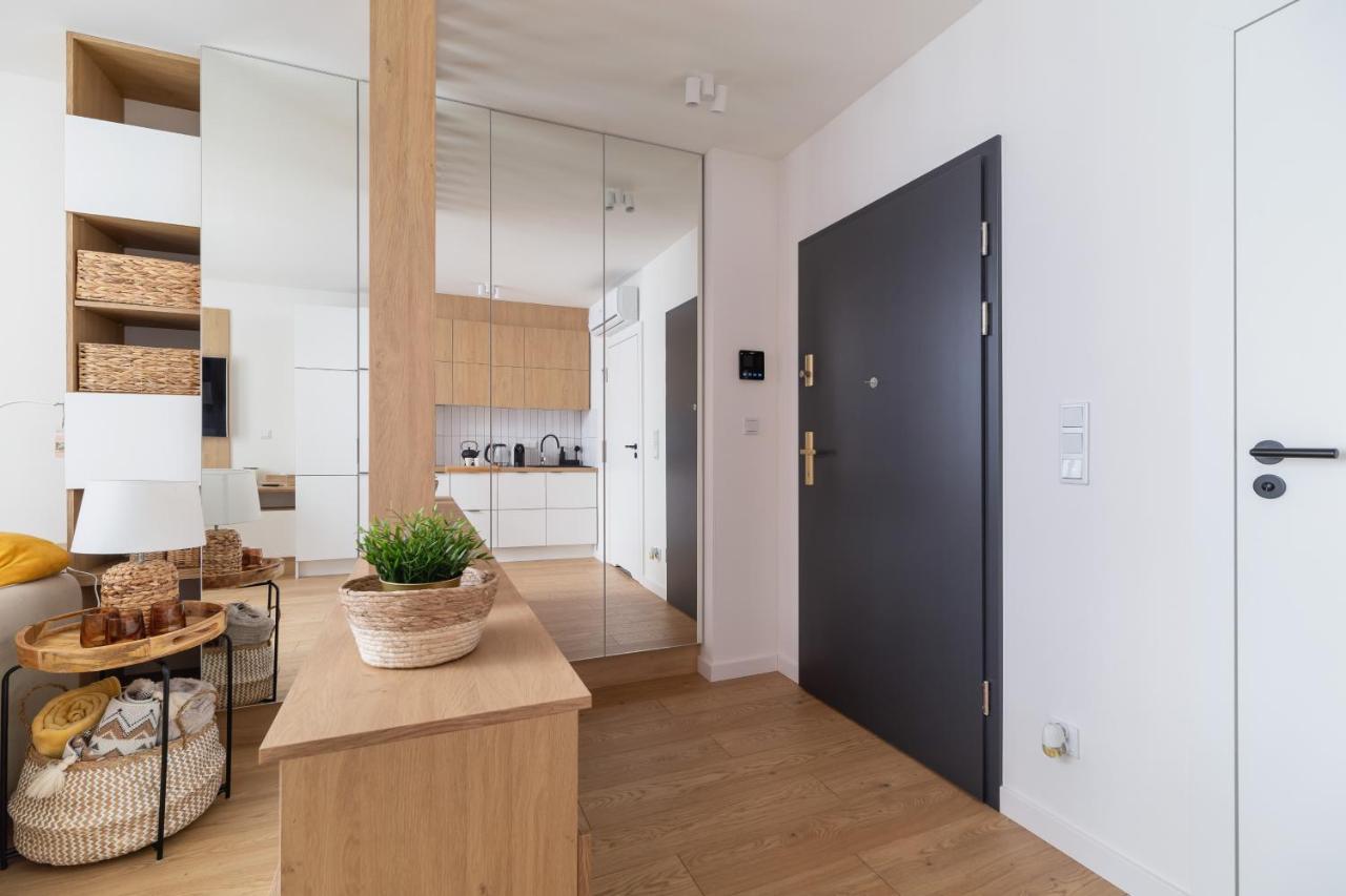 City Studio With Ac Czarnowiejska By Renters Красков Екстериор снимка